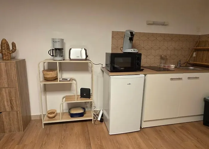 Ema Centre-ville T2 Renove Cocon Cosy Parking 34m2 * Charleville-Mézières